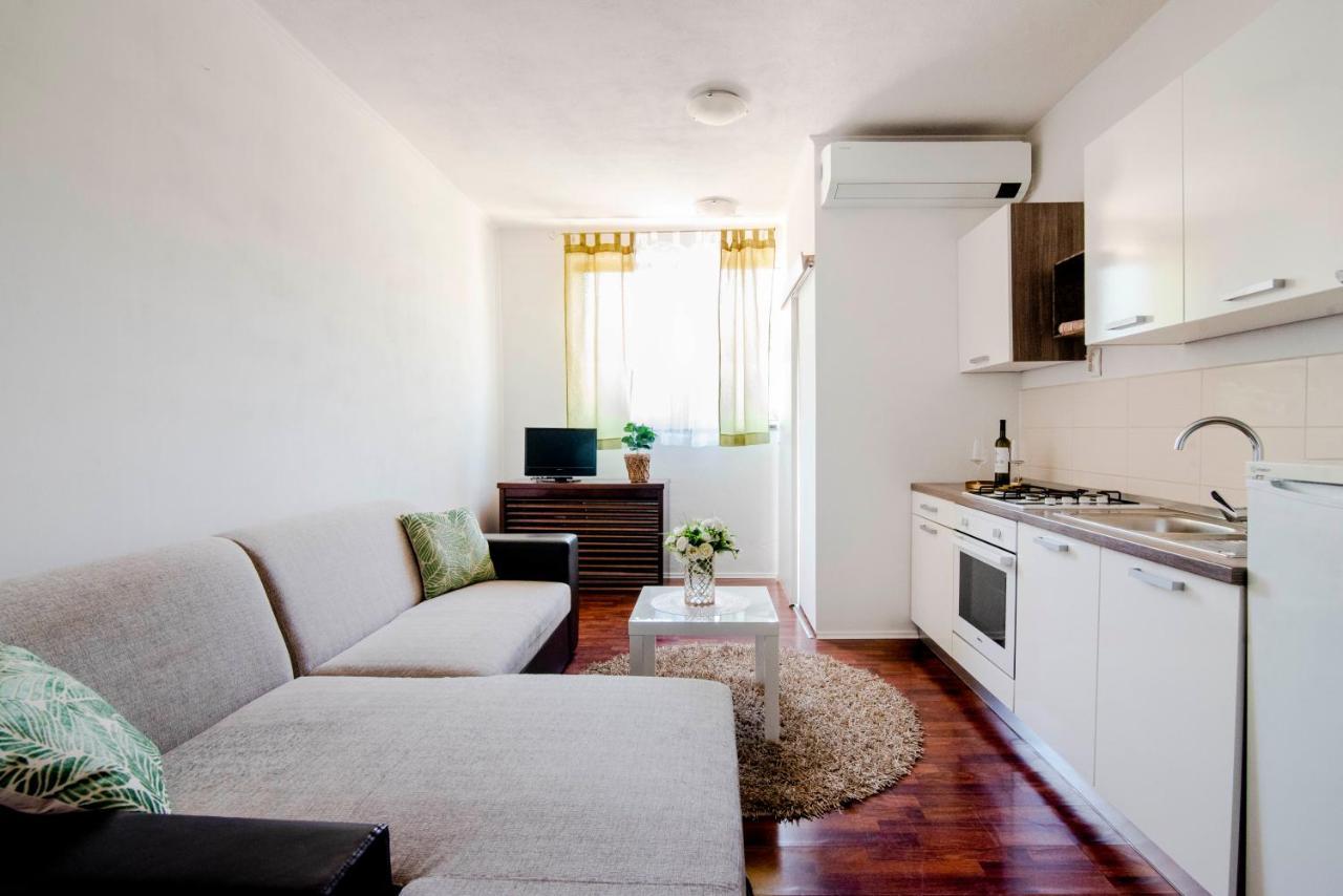 Apartment Alkar Sinj Exterior photo